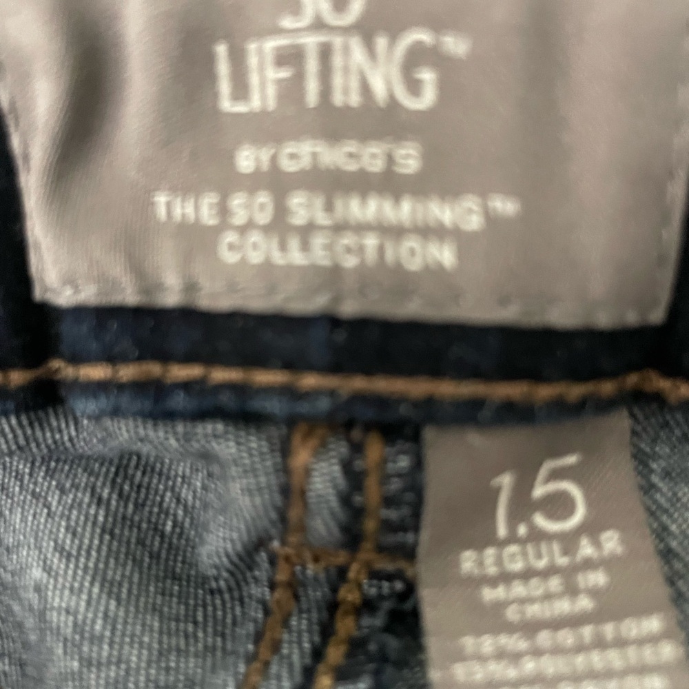 CHICO’S Women's dark blue Jeans size 1.5 in perfect condition. - Picture 2 of 4